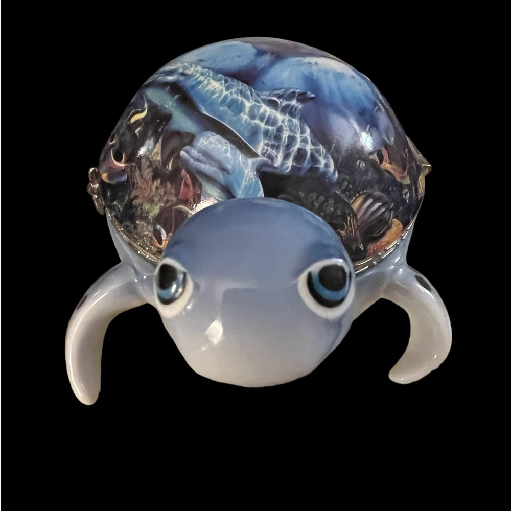 Ardleigh Elliott “Ocean City” music trinket box